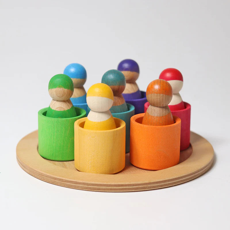 Grimms -  Sieben Freunde in Holzschälchen