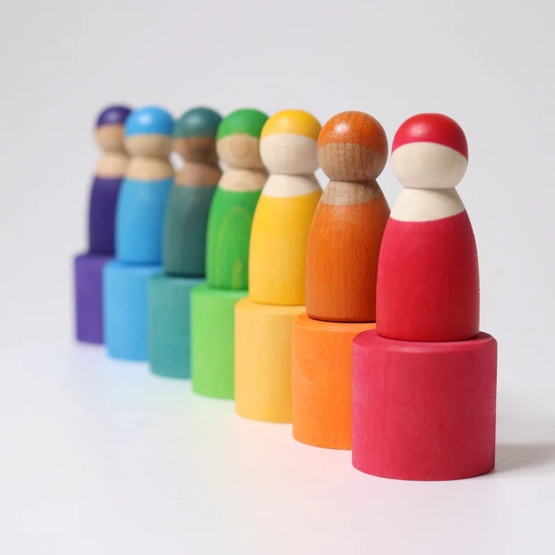 Grimms -  Sieben Freunde in Holzschälchen