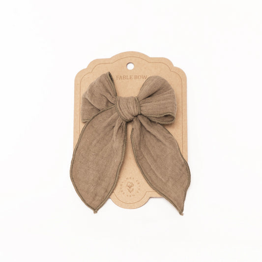 Mrs Ertha - Fable Bow Clip